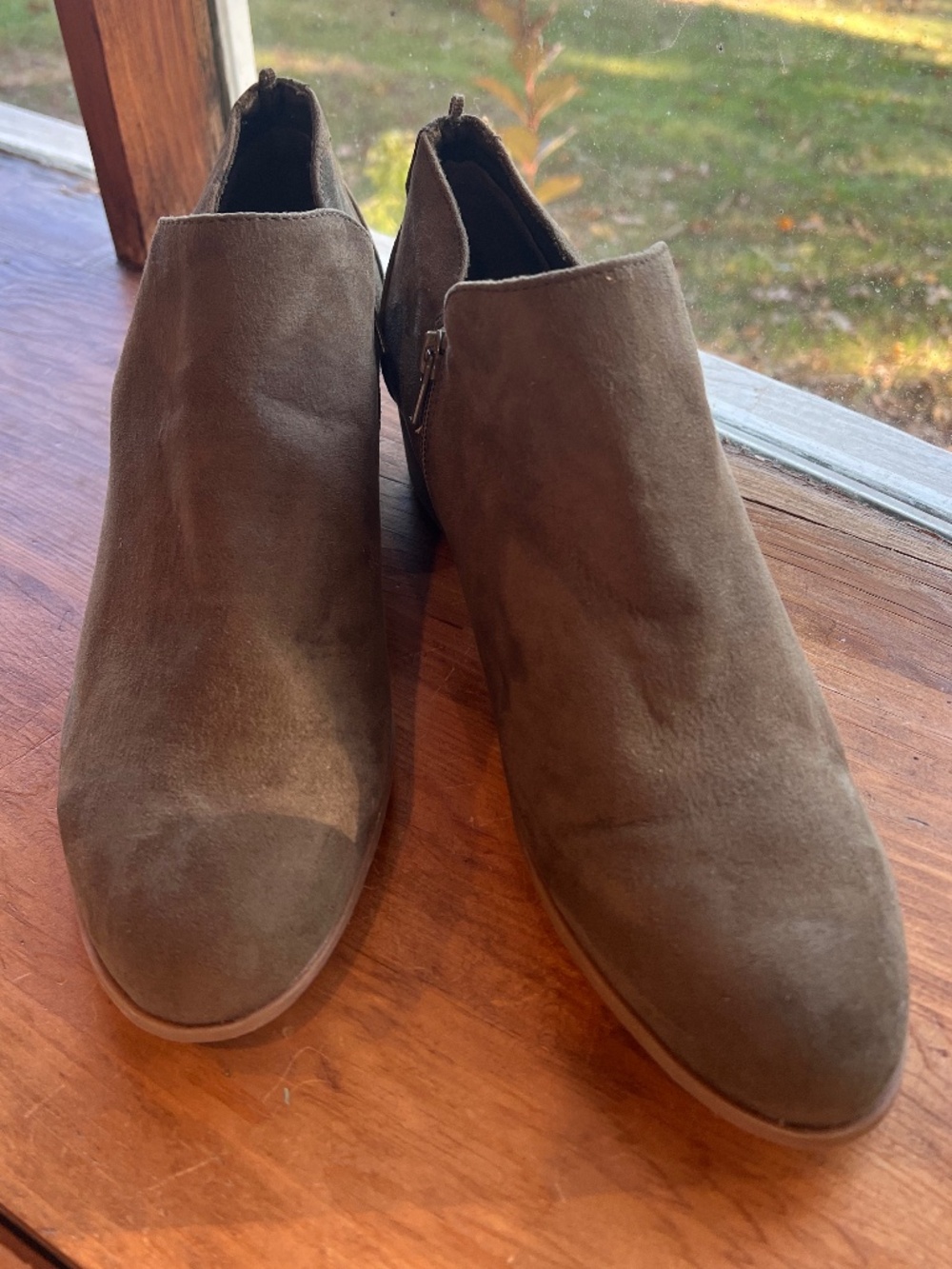 Old Navy Women's Ankle Boots Suede, Olive Green Size 11